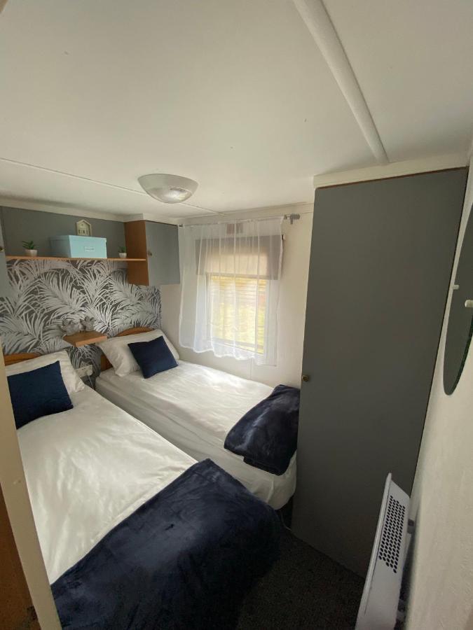 Unique Caravan With Outdoor Space Ballantrae Ngoại thất bức ảnh