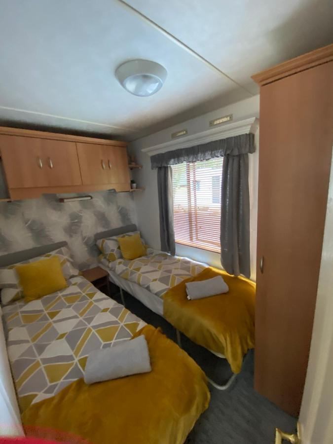 Unique Caravan With Outdoor Space Ballantrae Ngoại thất bức ảnh