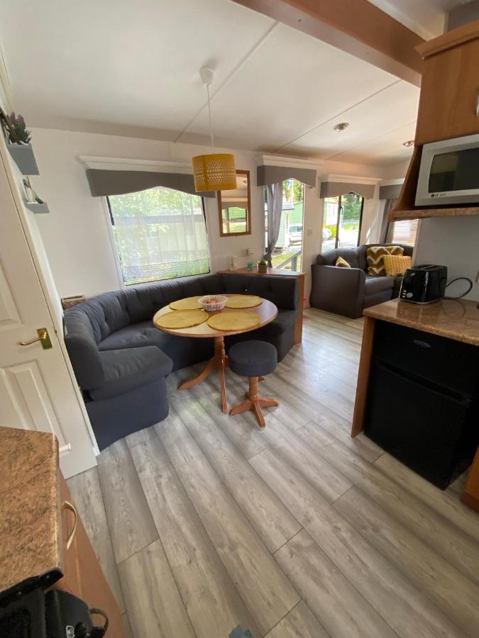 Unique Caravan With Outdoor Space Ballantrae Ngoại thất bức ảnh