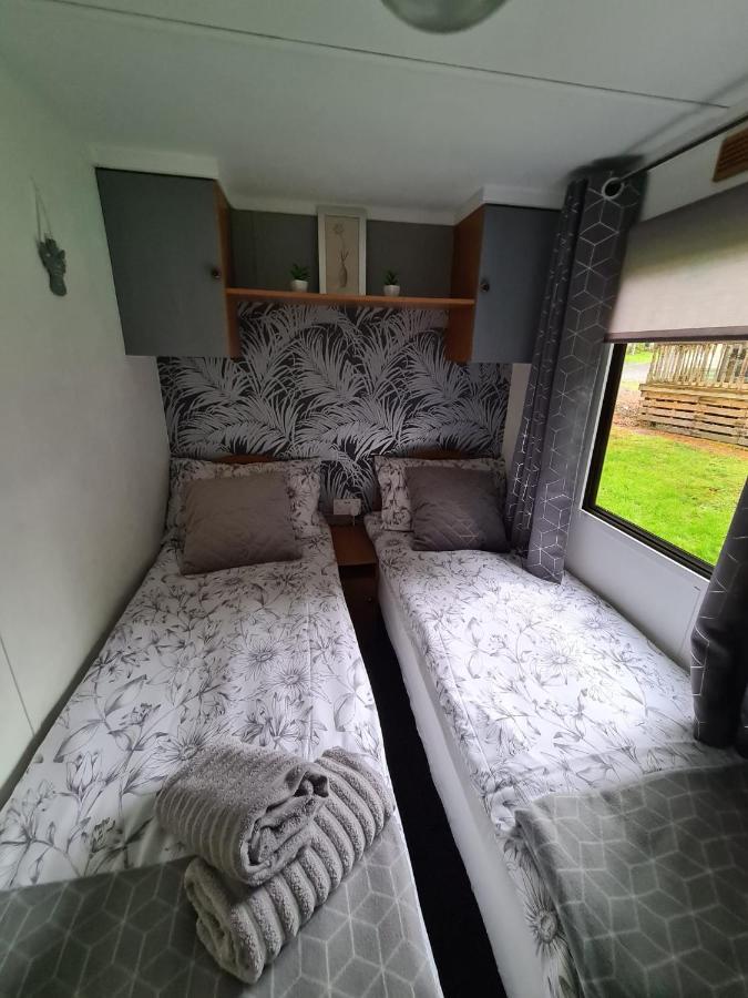 Unique Caravan With Outdoor Space Ballantrae Ngoại thất bức ảnh
