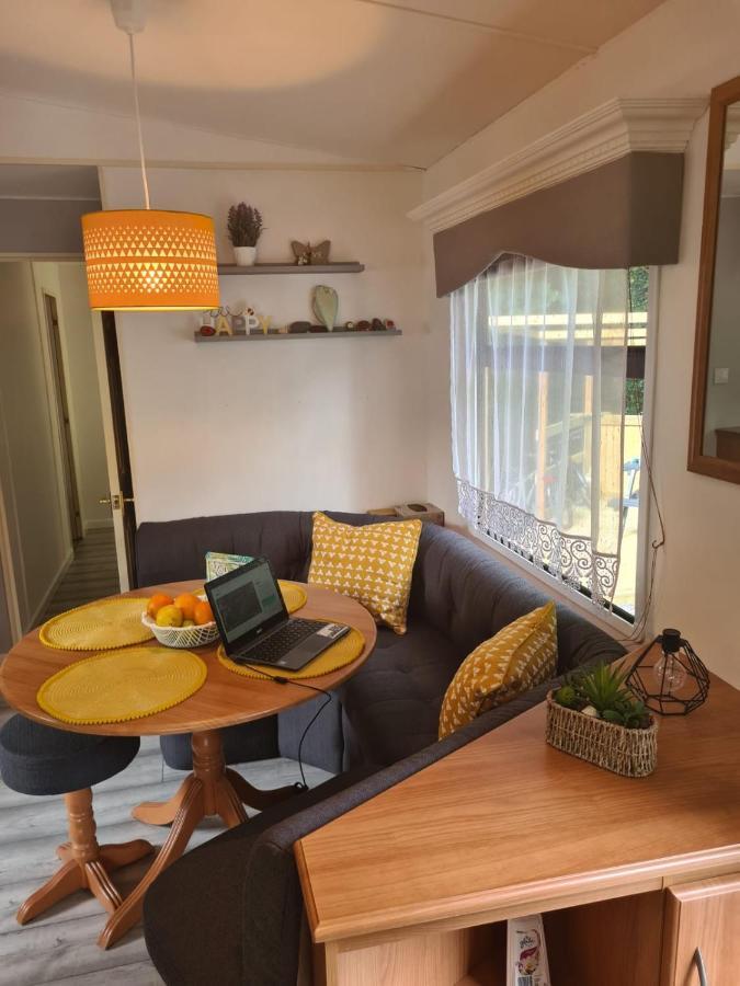 Unique Caravan With Outdoor Space Ballantrae Ngoại thất bức ảnh