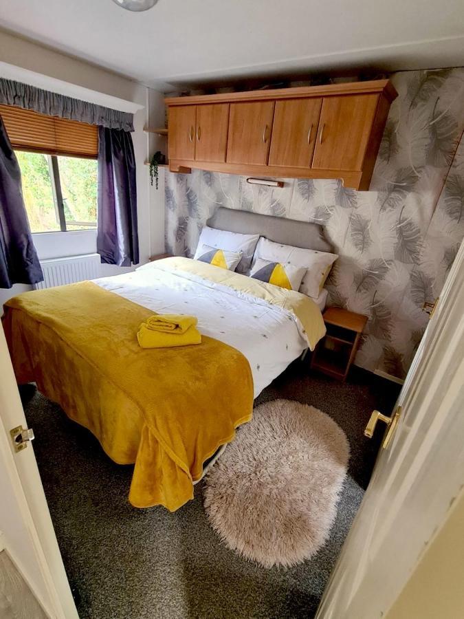 Unique Caravan With Outdoor Space Ballantrae Ngoại thất bức ảnh