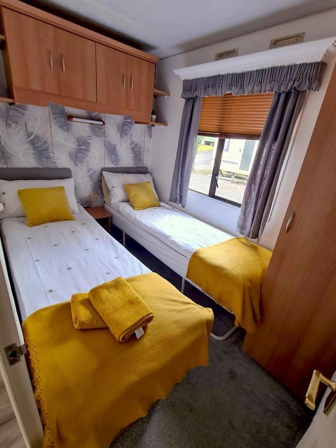 Unique Caravan With Outdoor Space Ballantrae Ngoại thất bức ảnh