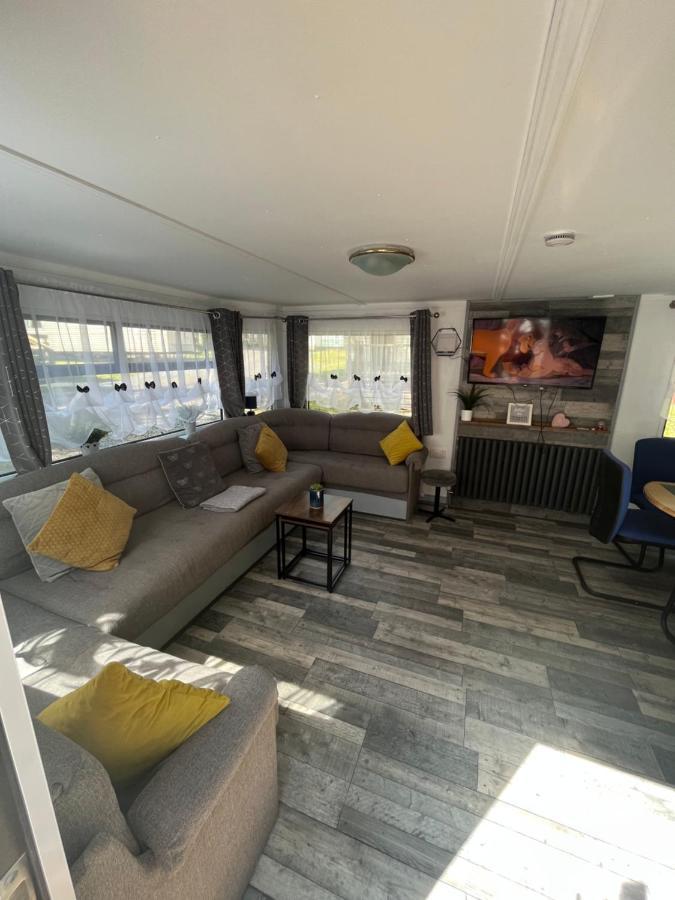 Unique Caravan With Outdoor Space Ballantrae Ngoại thất bức ảnh